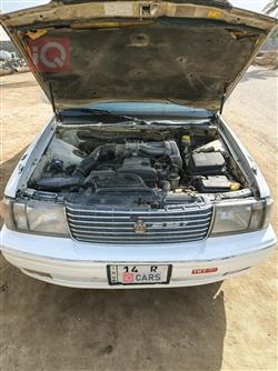 تۆیۆتا کراون